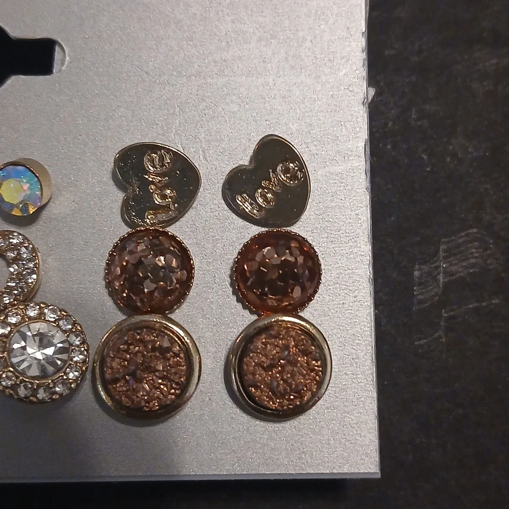Lux accessories multi stud earring set - Picture 2 of 7